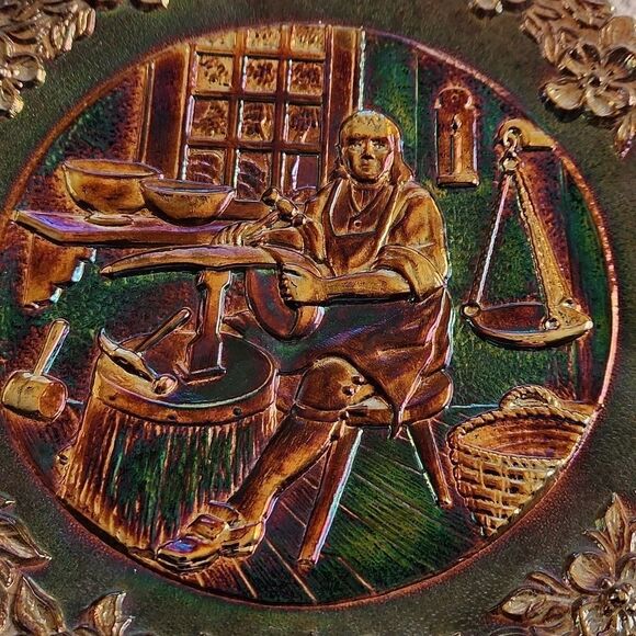 Fenton Amethyst carnival vintage American Craftsmab series #6. Paul Reve… - Picture 2 of 7